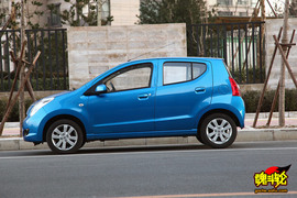 2009款长安铃木新奥拓1.0自动豪华型