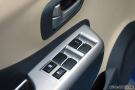 2009款长安铃木新奥拓1.0自动豪华型