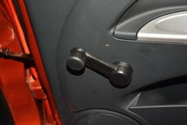 2012款长安奔奔mini