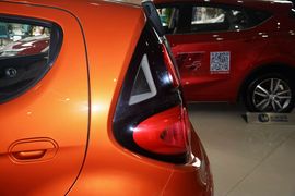 2012款长安奔奔mini