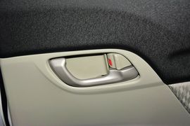 2014款本田思域1.8L自动舒适版