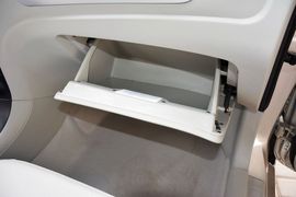 2015款吉利新远景1.3T手动尊贵型