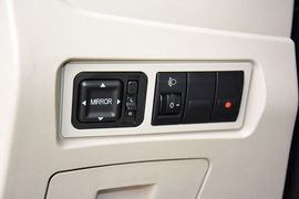 2015款吉利新远景1.3T手动尊贵型