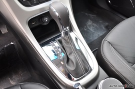 2010款别克英朗1.8L