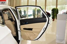 2015款长安逸动1.6L手动豪华型