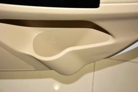 2015款长安逸动1.6L手动豪华型