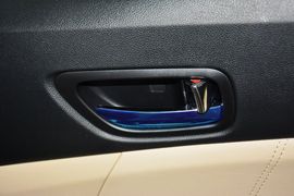 2015款长安逸动1.6L手动豪华型