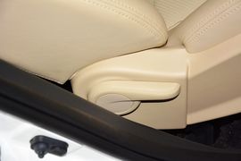 2015款长安逸动1.6L手动豪华型
