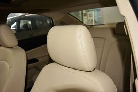 2015款长安逸动1.6L手动豪华型