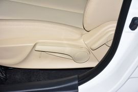 2015款长安逸动1.6L手动豪华型