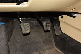 2015款长安逸动1.6L手动豪华型
