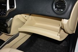 2015款长安逸动1.6L手动豪华型