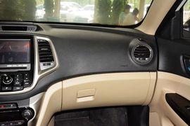 2015款长安逸动1.6L手动豪华型