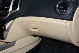 2015款长安逸动1.6L手动豪华型