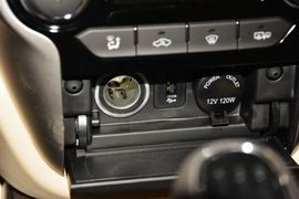 2015款长安逸动1.6L手动豪华型