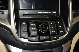 2015款长安逸动1.6L手动豪华型