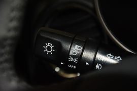 2015款长安逸动1.6L手动豪华型