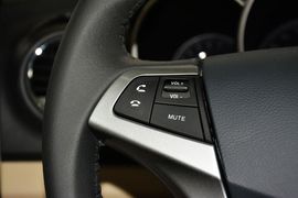2015款长安逸动1.6L手动豪华型