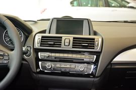 2015款宝马118i领先型