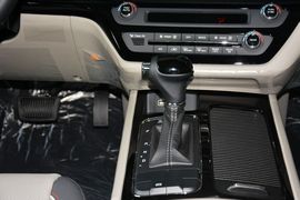 2015款起亚嘉华3.3L自动型