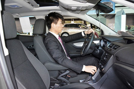 2015款别克昂科拉1.4T手动两驱都市进取型