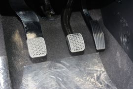 2015款别克昂科拉1.4T手动两驱都市进取型