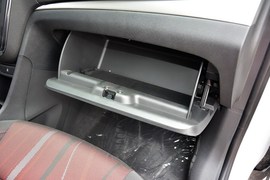 2015款别克昂科拉1.4T手动两驱都市进取型