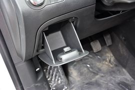 2015款别克昂科拉1.4T手动两驱都市进取型