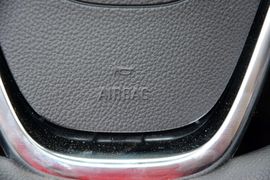 2015款别克昂科拉1.4T手动两驱都市进取型