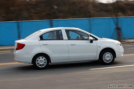 2010款新赛欧1.4手动豪华版试驾