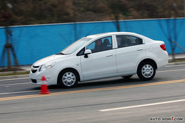 2010款新赛欧1.4手动豪华版试驾