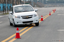 2010款新赛欧1.4手动豪华版试驾