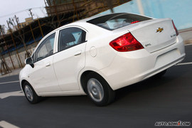 2010款新赛欧1.4手动豪华版试驾