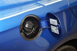 2015款大众朗行1.6L自动豪华型