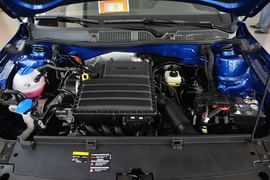 2015款大众朗行1.6L自动豪华型