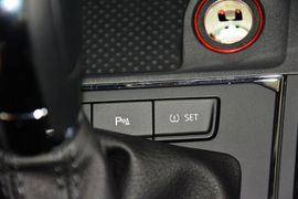 2015款大众朗逸1.6L自动舒适型