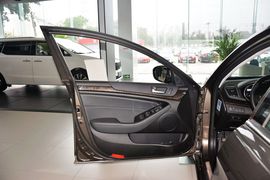 2013款起亚凯尊2.4L