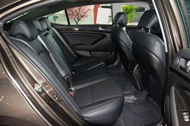 2013款起亚凯尊2.4L