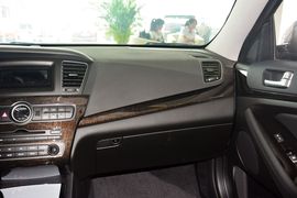2013款起亚凯尊2.4L