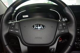 2013款起亚凯尊2.4L