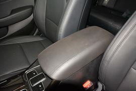 2013款起亚凯尊2.4L