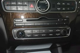 2013款起亚凯尊2.4L