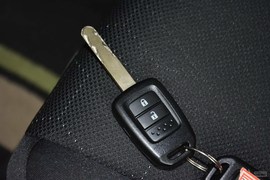 2014款本田飞度1.5L