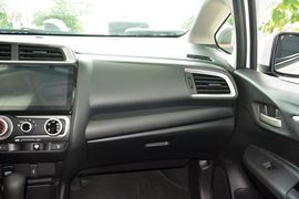 2014款本田飞度1.5L