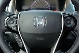 2016款本田奥德赛2.4L智酷版