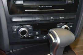 2015款奥迪A4L