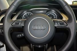 2015款奥迪A4L