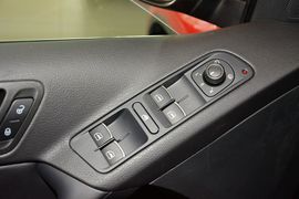 2015款大众途观1.8TSI手自一体两驱豪华版
