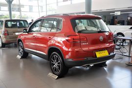 2015款大众途观1.8TSI手自一体两驱豪华版