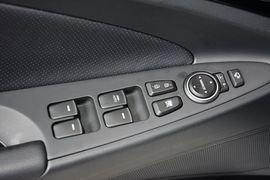 2015款现代索纳塔八经典